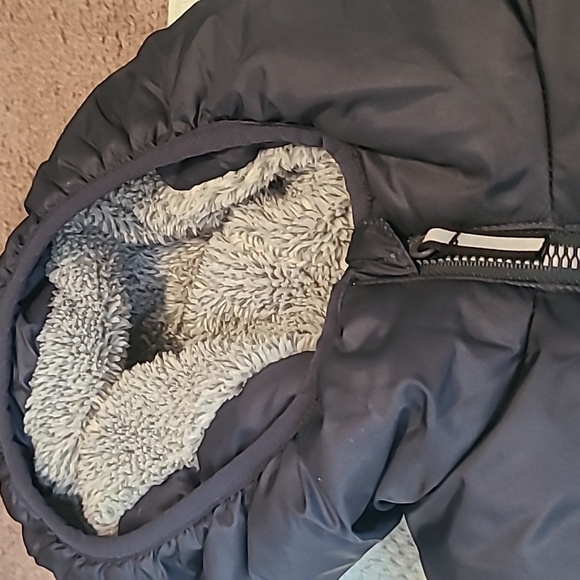 Puffer jacket - Picture 4 of 9